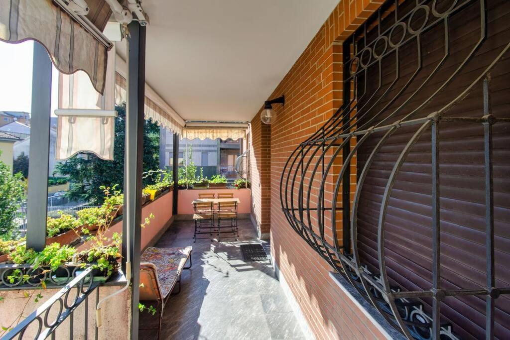Apartamento Un Insospettabile Angolo Verde In Citta Milán Exterior foto
